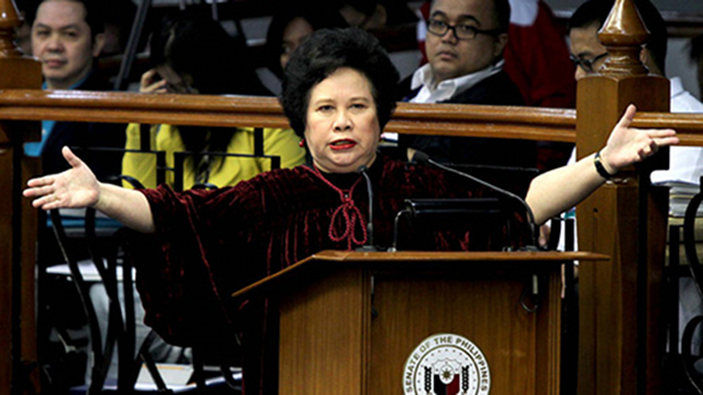 FEAR NOT. Senator Miriam Defensor Santiago urges re-electionist senators to vote for the RH bill and not worry about the so-called Catholic vote. File photo from Senate website 