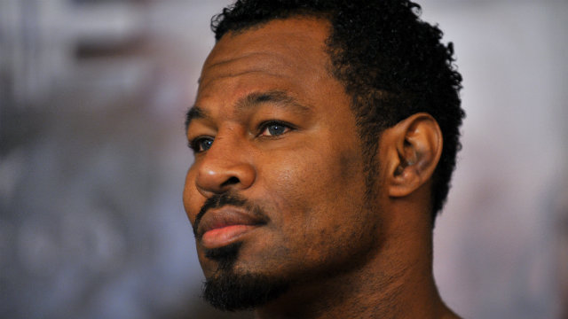 SUGAR IN MANILA. Sugar' Shane Mosley listens to a question during a press conference in Sydney, Australia in October before his final bout against Anthony Mundine. Photo by Paul Miller/EPA