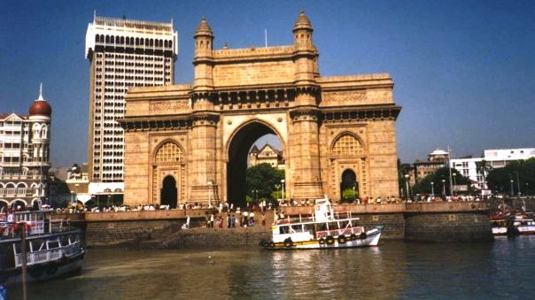 MUMBAI, DUBBED THE 'GATEWAY of India' and 'City of 7 Islands' is fighting more aggressively against pollution and poor hygiene practices. Image from the Mumbai Facebook page