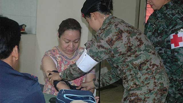 Janet Lim-Napoles (C) undergoing a medical check-up upon arrival at Fort Sto Domingo in Sta Rosa, Laguna, Sept 1, 2013. Photo courtesy PNP-SAF