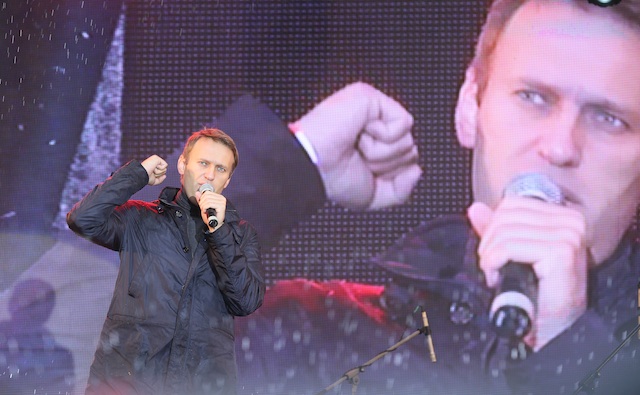 FOR MOSCOW MAYOR. Moscow mayoral candidate Alexei Navalny delivers a speech during his last election campaign event in Moscow, Russia, 06 September 2013. EPA/Sergei Ilnitsky