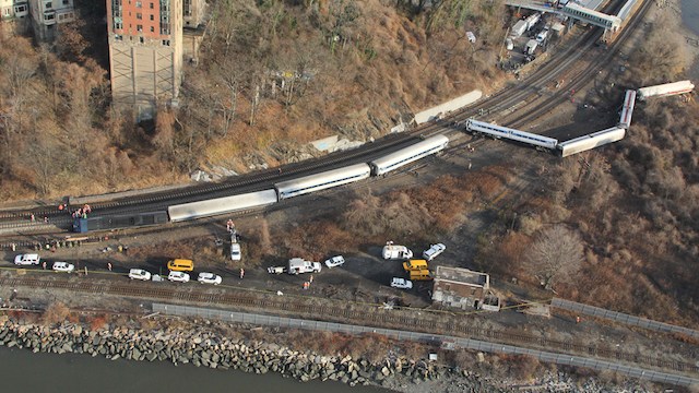 RAIL CRASH. Aerial view of the December 1, 2013 Metro North train derailment in Bronx, N.Y. Image courtesy of the US National Transportation Safety Board