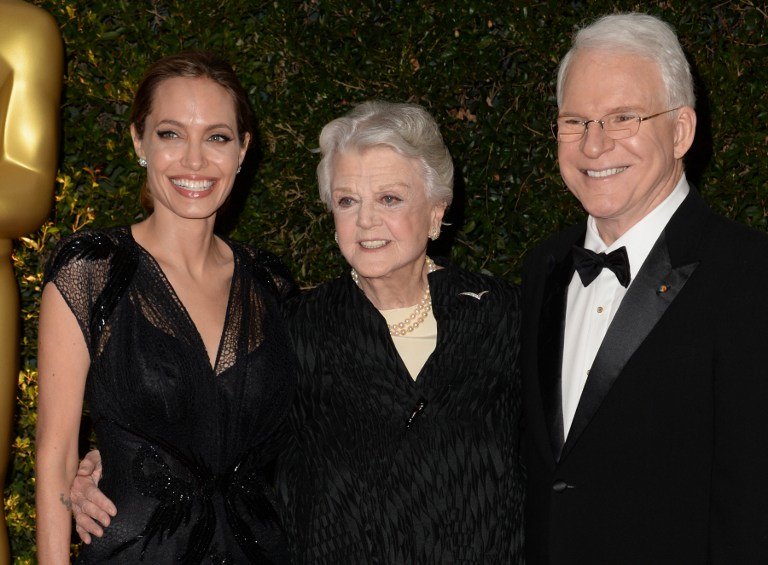 HONORARY OSCAR AWARDEES. Honorees Angela Lansbury (C), Angelina Jolie (L) and Steve Martin (R) arrive for the 2013 Governors Awards, presented by the American Academy of Motion Picture Arts and Sciences (AMPAS), in Hollywood, California, November 16, 2013. AFP / Robyn Beck