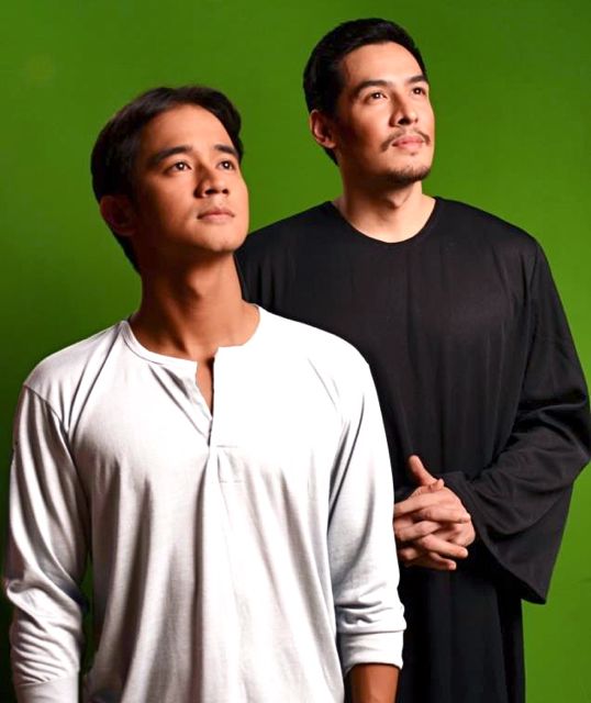 JM DE GUZMAN AS Pedro Calungsod and Christian Vasquez as Padre Diego Luis de San Vitores. Image from Mell T. Navarro's Facebook page
