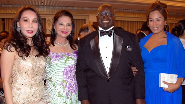 Gambia consul Agnes Huibonhoa, Angola consul Helen Ong, United States Amb. Harry Thomas and Mitch Aquino
