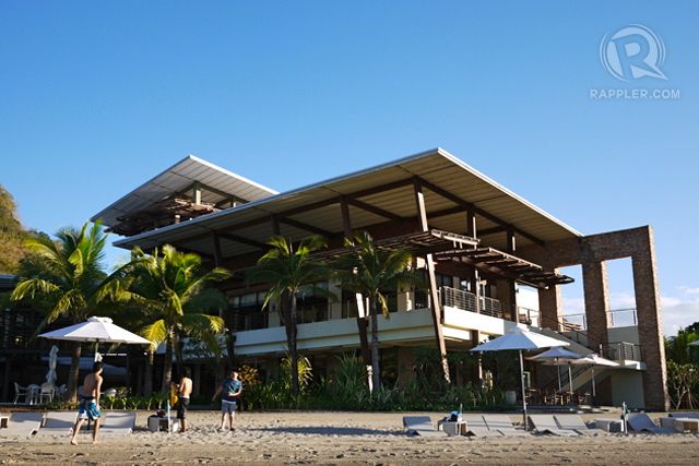 The sleek yet ethnic country club faces the beach