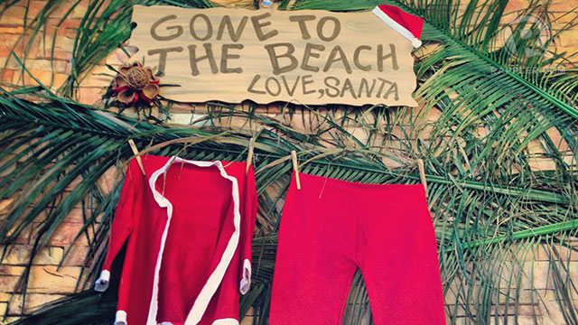 A note from Santa at the entrance to the Beach and Country Club