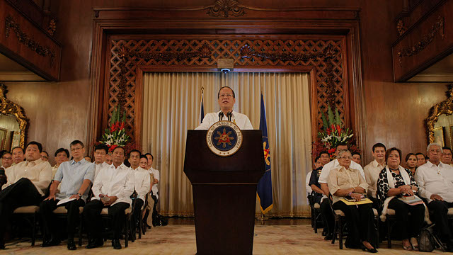 ANNOUNCING AN AGREEMENT. President Benigno S. Aquino III announces that the Government of the Philippines (GPH) and the Moro Islamic Liberation Front (MILF) have agreed to create a new political entity called “Bangsamoro” during the press briefing at the Reception Hall, Malacañang Palace on Sunday, October 7. Malacañang Photo Bureau