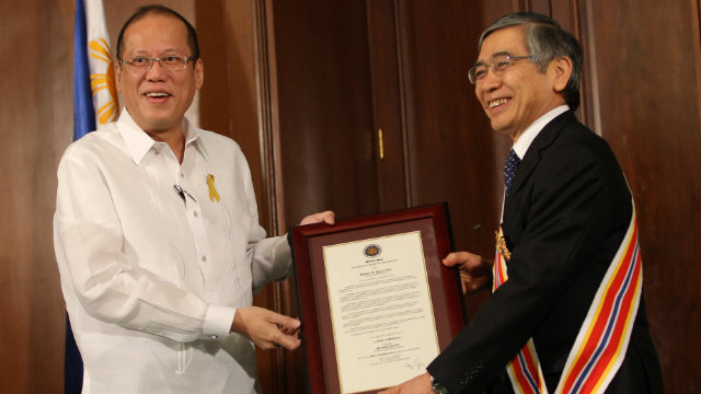 ORDER OF SIKATUNA. Outgoing Asian Development Bank President becomes the latest recipient of the Order of Sikatuno. Photo by the Malacañang Photo Bureau