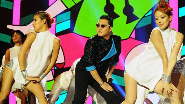 GLOBAL GANGNAM STYLE. Psy and his dancers perform at the MTV European Music Awards last November. Photo from Psy's official Facebook page