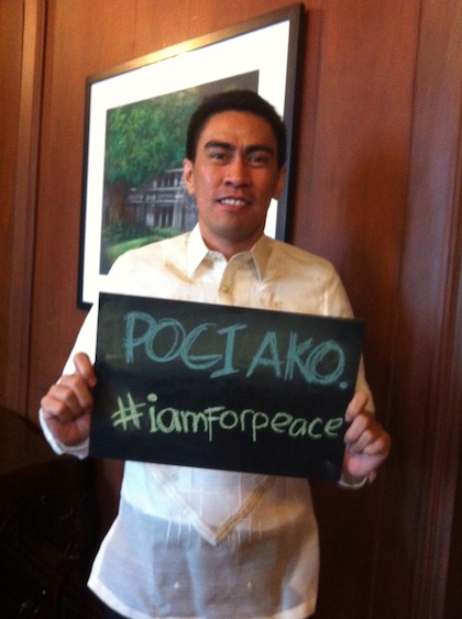 Ramon Bautista at the #iamforPeace launch, September 14, 2012. Image courtesy of the I Am for Peace official page on Facebook.