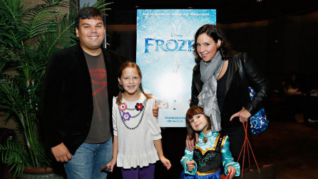 FAMILY AFFAIR. Actor/writer/ composer Robert Lopez, writer/ lyricist Kristen Anderson-Lopez (R) and their children attend The Cinema Society's special screening of Walt Disney Animation Studios' "Frozen" at the Tribeca Grand Hotel. AFP Photo