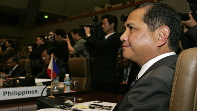 WASHINGTON-BOUND. National Treasurer Roberto Tan attends the ADB's 40th annual board of governors meeting in Kyoto, 2007. Photo courtesy of AFP