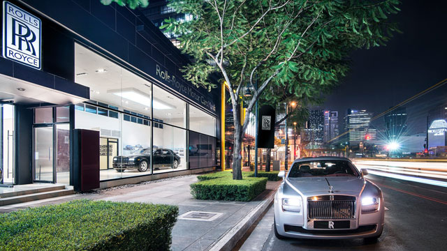 LUXURY CARS. Manila's Who's Who are keen on a Rolls-Royce unit, says the British brand's CEO. Photo courtesy of Rolls-Royce official Facebook page