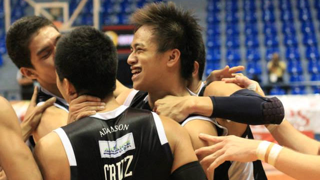 CALM AND COOL. Monteclaro was clutch for Adamson. Photo from FilOil Flying V Sports Facebook page.