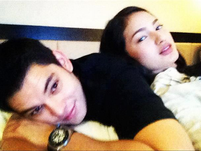 IS IT A PLOY? Some people guess so. Richard Gutierrez and Sarah Lahbati photo from the SAraH LahBaTi (sic) Facebook page