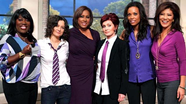 Sharon and her The Talk co-hosts wore purple last October 19 for #SpiritDay. Image from the Sharon Osbourne Facebook page