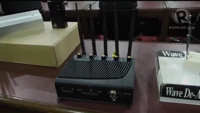 ILLEGAL DEVICES. This is what a signal jammer looks like. File photo by Rappler