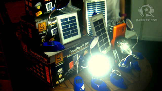 RETAIL SOLAR. Aside from the expensive large-scale solar panels, many solar power developers also featured smaller and cheaper solar-powered equipment. These lamps and chargers, according to them, are very useful not only on a daily basis but also during times of emergency and calamities.