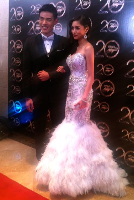 COUPLE OF THE NIGHT Xian Lim and Kim Chiu. Xian wore a suit by Pepsi Herrera and Kim wore a gown by Edwin Tan.
