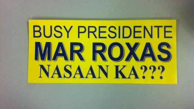 BUSY? A sticker implies Interior Secretary Mar Roxas is too busy to speak to doctors, according to PMA President Leo Olarte. Photo by Rappler