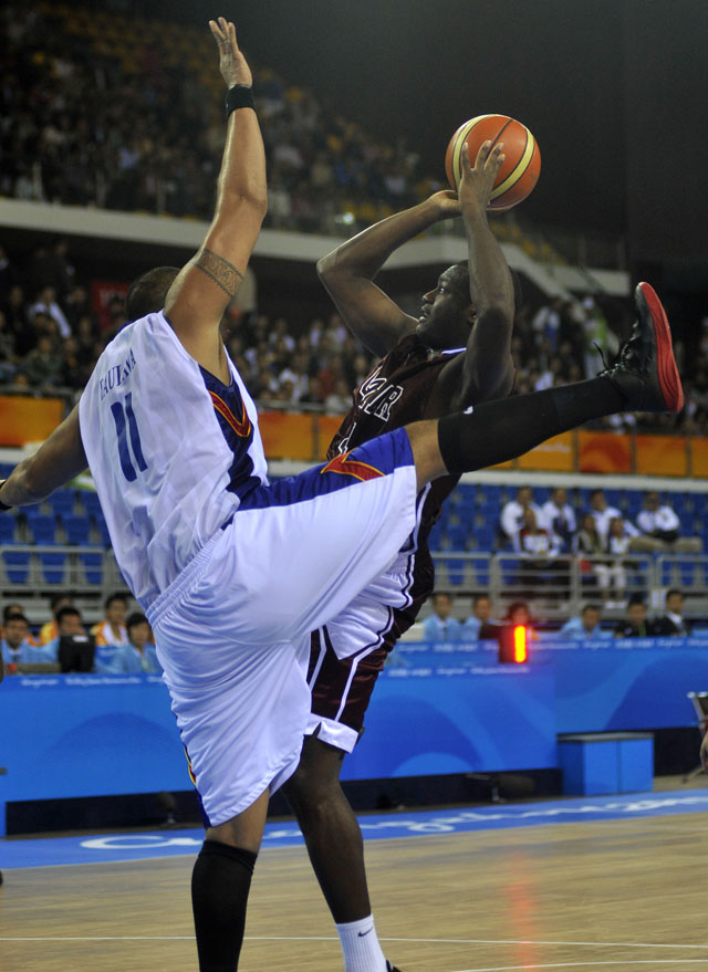 BACK FOR THE 2ND TIME? If Ngombo is picked, he will play in the Philippines for the 2nd time. Photo by EPA/Wu Hong.