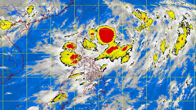 PAGASA Satellite Photo as of 10:32PM August 18
