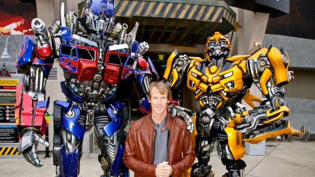 ROLL OUT! 'Transformers' director Michael Bay with Optimus Prime and Bumblebee at Universal Studios Hollywood. Image from Facebook