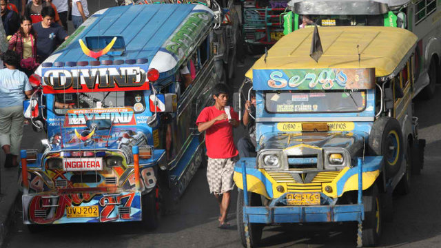 BLIND TO THE BEAUTY. Many Filipinos forget to fully appreciate the beauty and importance of the environment. Even during jeepney rides, there is beauty around us. File photo by Rolex dela Pena/EPA