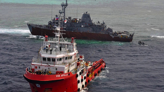 MARITIME DISASTER. The USS Guardian has damaged a considerable portion of Tubbataha's precious coral even if there is no oil spill. Photo courtesy of US Navy