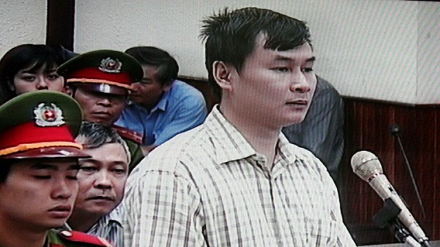 TRIAL. This video grab shows Nguyen Van Hai during his trial at the Hanoi People's Court in 2008. File photo by AFP