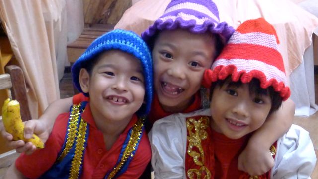 GRADE 1 STUDENTS IN costume during a school festival. Photo courtesy of Jes Aznar