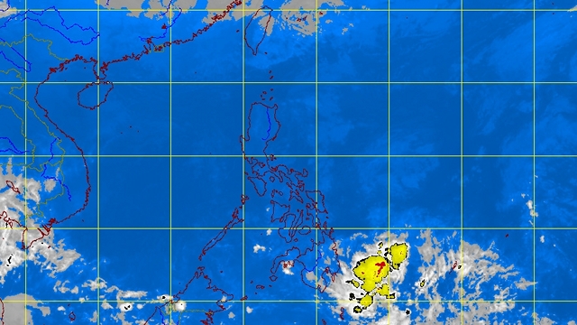 ISOLATED RAIN. The state weather bureau advises at least 6 major cities to prepare for isolated rain showers and thunderstorms. PAGASA satellite image as of 5:32 am