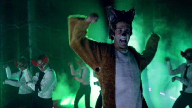 WHAT DOES THE FOX SAY? Who knew a grown man in a fox suit would be so loved? Screenshot from Youtube.