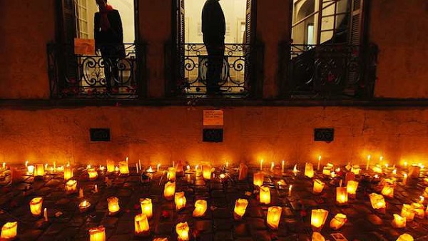 REMEMBER SEPTEMBER 11. Lighted candles outside Londres 38 (one of the main centers of torture during the Chilean dictatorship by Augusto Pinochet), in Santiago, Chile, on 11 September 2013. EPA/Mario Ruiz