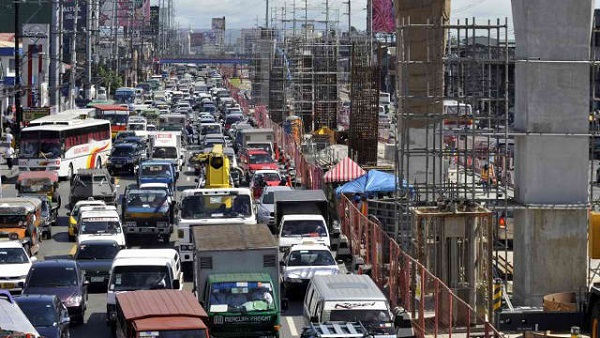 LESS CONGESTED. Metro Manila's choked roads will soon be eased by a plan to disallow provincial buses to enter the capital.