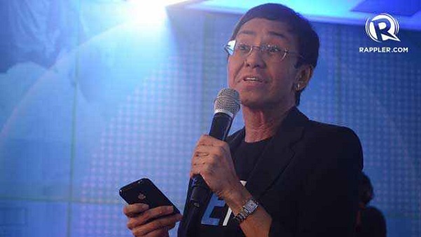 TOGETHER. Rappler CEO Maria Ressa leads the Manila Social Good Summit audience in a unity statement for climate change. All photos by Mark Demayo