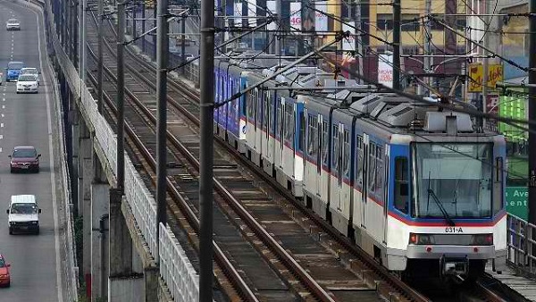 BRIBERY ISSUE. The general manager of MRT-3 goes on leave as investigation on the alleged bribery issue regarding a train supply contract takes place. File photo by AFP