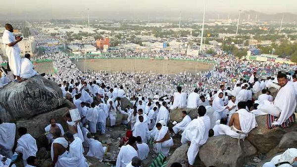SEA OF PILGRIMS. Muslim pilgrims pray at the top of the Mount of Mercy (also called Mount Arafat), on the second day of the Muslim's Hajj 2013 pilgrimage, in Mina near Mecca, Saudi Arabia, 14 October 2013. EPA/Ali Hassan