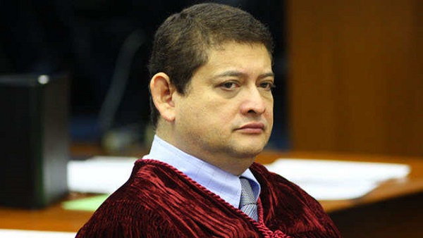 NVESTIGATION CONTINUES. Senate Blue Ribbon Committee chair senator TG Guingona says the PDAF probe will ensue with or without the senators allegedly involved. File photo from Rappler