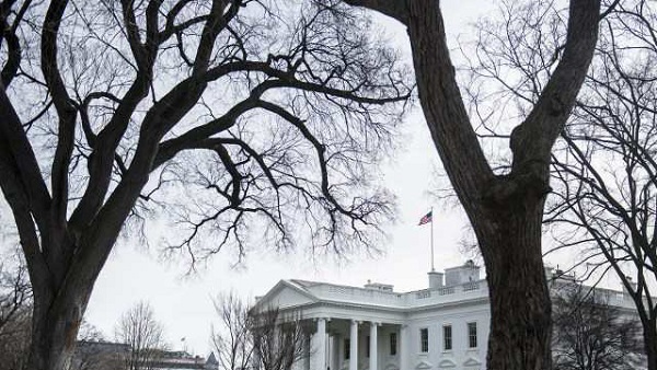view of the White House in Washington, DC. AFP PHOTO/Brendan SMIALOWSKI
