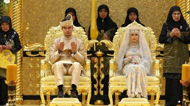 ROYAL WEDDING. Daughter of Brunei's sultan and her groom were officially presented to the royal court in a colourful ceremony in the tiny oil-rich monarchy.