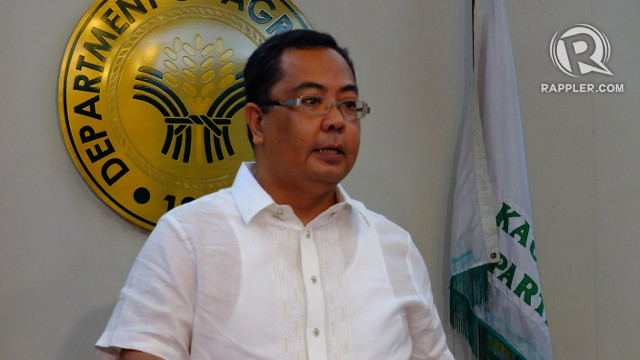 NO ANOMALIES. Dennis Guerrero, chief of staff of Agriculture Secretary Proceso Alcala, maintains that NFA officials had good reasons to replace a rice cargo handler of NFA rice from Vietnam which arrived in May 2013. Photo by Pia Ranada/Rappler