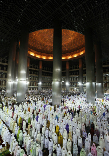 'TARAWIH'. Indonesian Muslims praying on the eve of Ramadan at Istiqlal Mosque in Jakarta in this 2012 file photo. Photo by Mast Irham/EPA