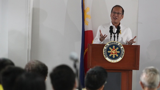 BLAME GAME. President Benigno Aquino III points to the local government unit of Tacloban's lack of preparation and coordination as the reason for the city's damage and slow relief. Malacañang Photo Bureau