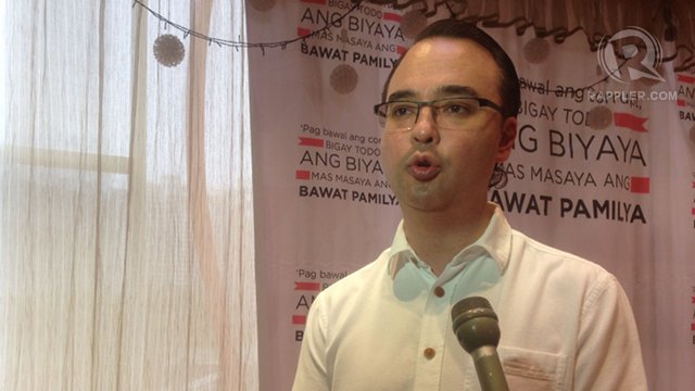 CLARIFICATORY MOTION. Senator Alan Peter Cayetano urges the administration to file a motion asking the Supreme Court to clarify the application of its ruling on savings. Photo by Ayee Macaraig/Rappler 