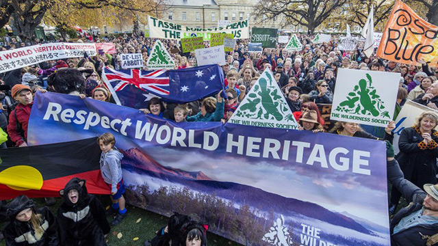 SAVE THE FOREST. Some 5,000 Tasmanians at a rally to oppose the delisting of Tasmania's World Heritage forests in Hobart, Tasmania. AFP Photo/Rob Blakers/ The Wilderness Society