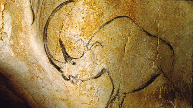 WORLD HERITAGE. A drawing in Grotte Chauvet in France depicts a rhinoceros-like creature. Photo from Wikimedia Commons