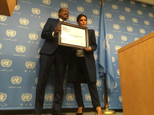 UNAIDS ENVOY. Victoria Beckham accepts a certificate of appointment as UNAIDS Goodwill Ambassador at the UN Headquarters on Thursday, September 25. Photo by Ayee Macaraig/Rappler